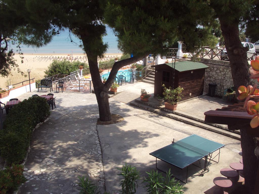 Hotel Piccolo Paradiso Di Rodi Garganico Ngoại thất bức ảnh