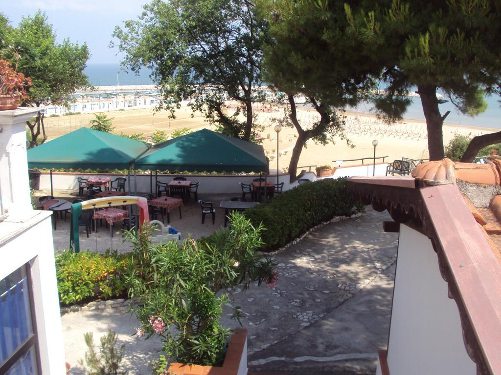 Hotel Piccolo Paradiso Di Rodi Garganico Ngoại thất bức ảnh