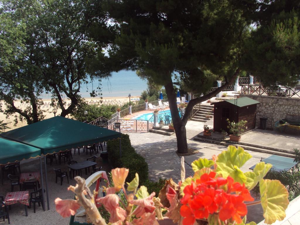 Hotel Piccolo Paradiso Di Rodi Garganico Ngoại thất bức ảnh