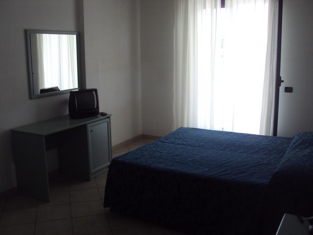 Hotel Piccolo Paradiso Di Rodi Garganico Ngoại thất bức ảnh